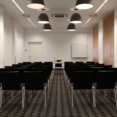 Отель Relexa Stuttgarter Hof