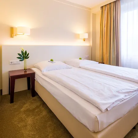 Relexa Stuttgarter Hof 4* Berlin